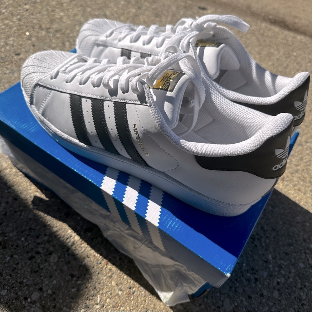 SOLD!!! Adidas Superstar Sneakers - White - Size 11 - Picture 6 of 14